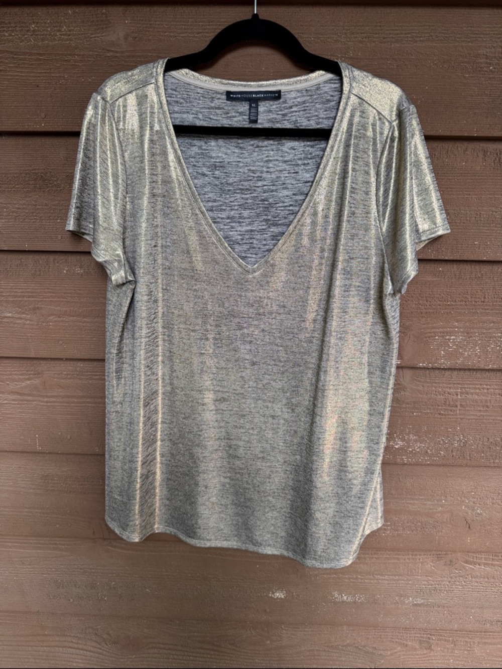 White House Black Market Metallic Gold V-Neck Short Sleeve Tee size XL